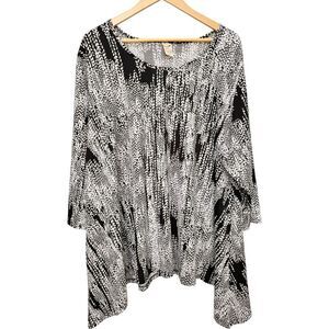 Faded Glory Black & White Print Loose Flowy Tunic Fit Top. 4X Plus. 26. 28.